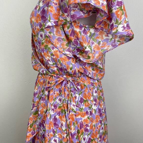 All in Favor | Colorful Floral Flutter Sleeve Faux Wrap Blouson Mini Dress - Picture 5 of 11